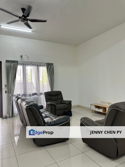 New furnishing 3 storey Town House N'dira Bandar 16 Sierra Puchong South For Rent, Selangor, Puchong South