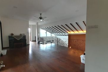 Impian Golf & Country Club