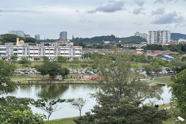 Bandar Tun Hussein Onn