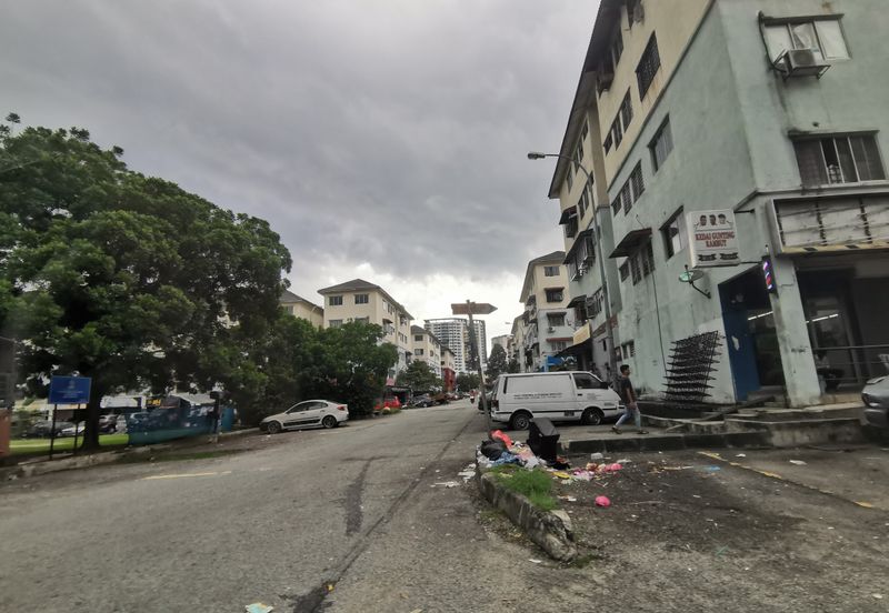 Taman Pinggiran Putra