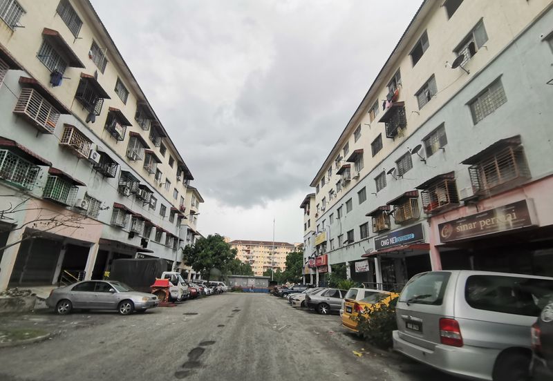 Taman Pinggiran Putra