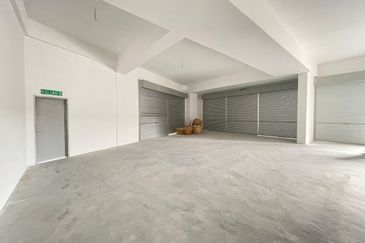 Netizen Upper Shop Unit For Rent 