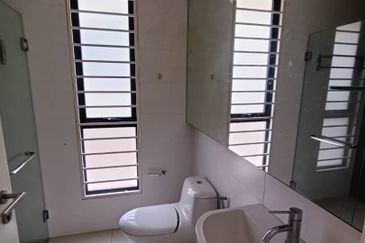 Villa 33, Bukit Manda'rina