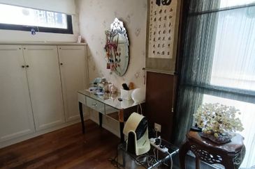 Villa 33, Bukit Manda'rina