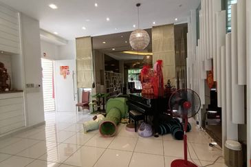 Villa 33, Bukit Manda'rina