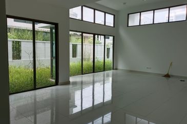 Villa 33, Bukit Manda'rina