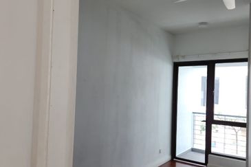 Villa 33, Bukit Manda'rina