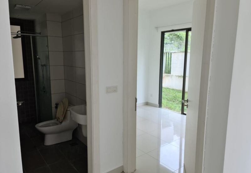 Villa 33, Bukit Manda'rina