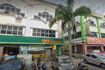 Pusat Perdagangan Seri Kembangan