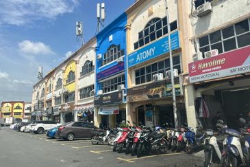 Pusat Perdagangan Seri Kembangan