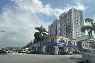 Pusat Perdagangan Seri Kembangan