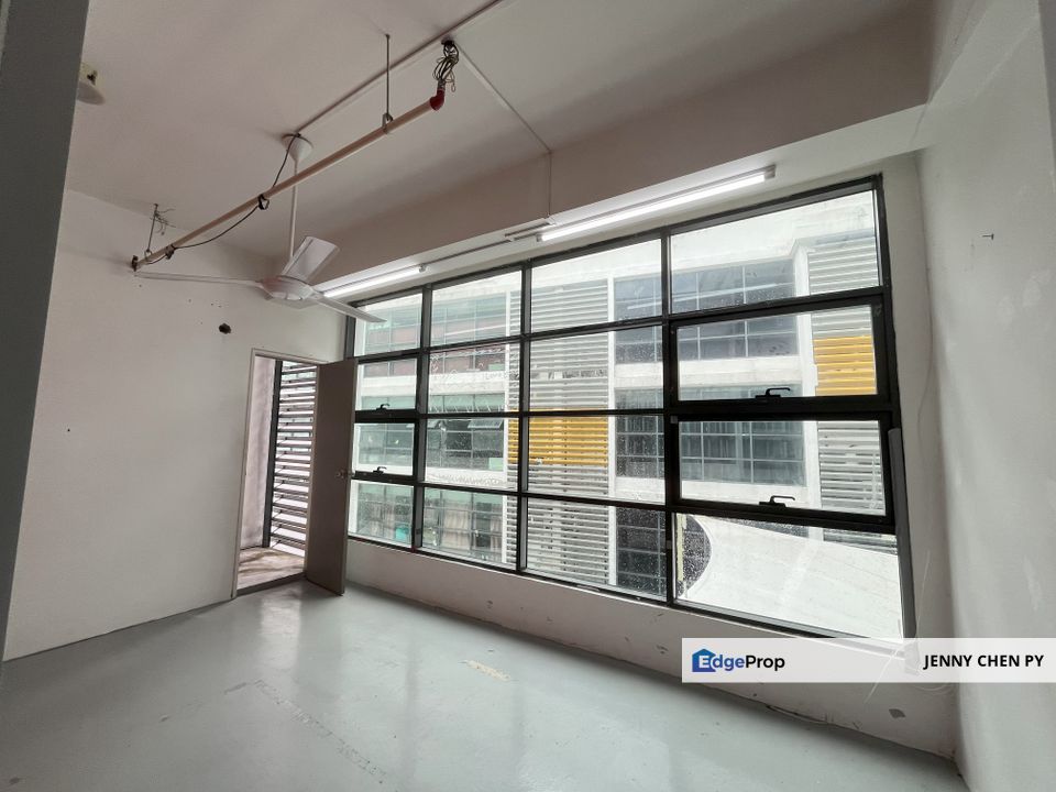 Cheap Duplex Shop Office Near MRT Seri Kembangan, Selangor, Seri Kembangan