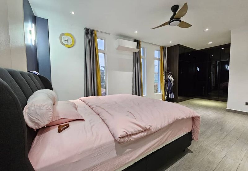 Bandar Tun Hussein Onn