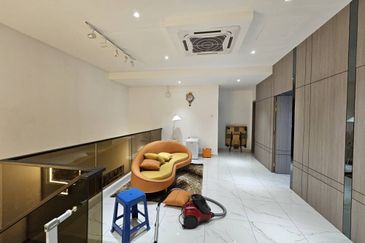 Bandar Tun Hussein Onn