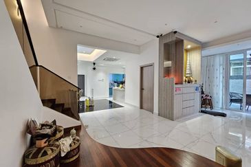 Bandar Tun Hussein Onn