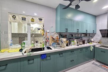 Bandar Tun Hussein Onn