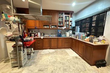 Semi D Corner House Sungai Long For Sale