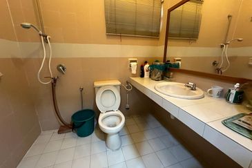 Semi D Corner House Sungai Long For Sale