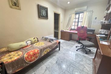 Semi D Corner House Sungai Long For Sale