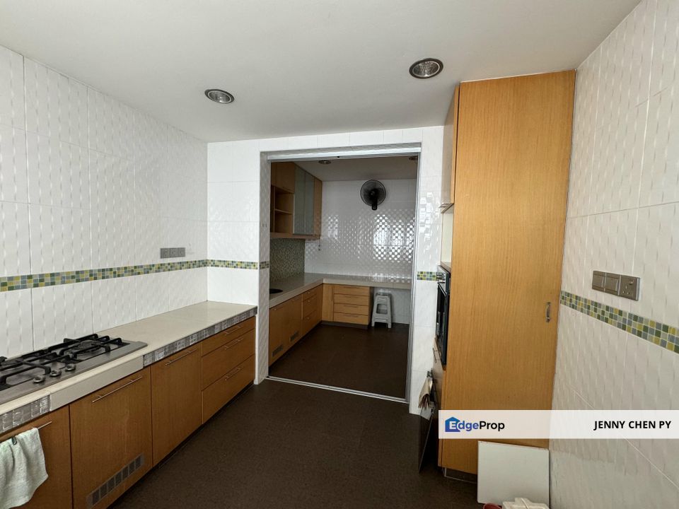 Cheap and Nice 2 Storey Terrace House @ Bukit Manda'rina Cheras For Sale, Kuala Lumpur, Cheras