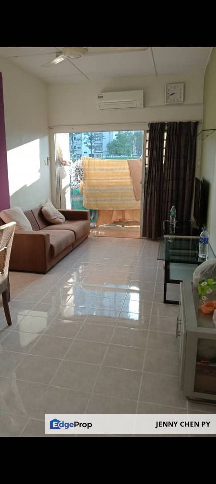 Cheap and Nice Sri Alpinia Apartment Bandar Puteri Puchong For Sale, Selangor, Bandar Puteri Puchong