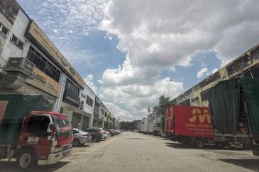 Kawasan Perindustrian Desa Serdang