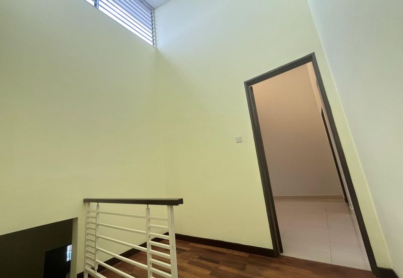 2.5 storey Superlink House @ Bandar Puteri Puchong For Sale