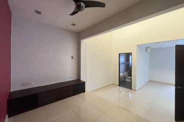 2.5 storey Superlink House @ Bandar Puteri Puchong For Sale