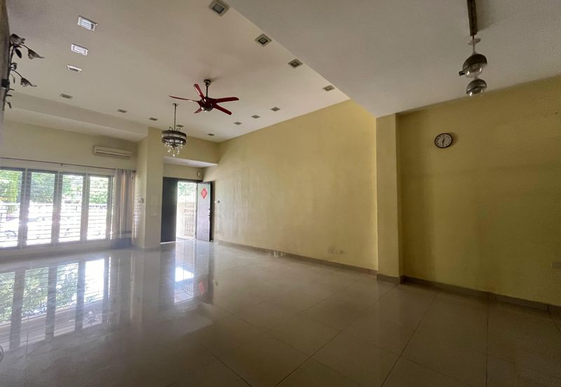 2.5 storey Superlink House @ Bandar Puteri Puchong For Sale
