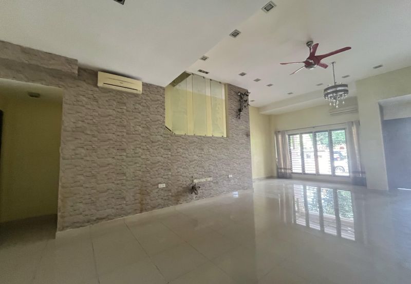 2.5 storey Superlink House @ Bandar Puteri Puchong For Sale