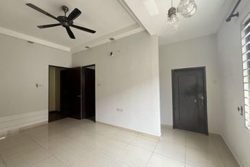 2.5 storey Superlink House @ Bandar Puteri Puchong For Sale