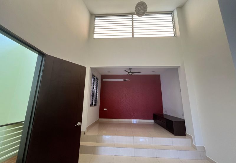 2.5 storey Superlink House @ Bandar Puteri Puchong For Sale