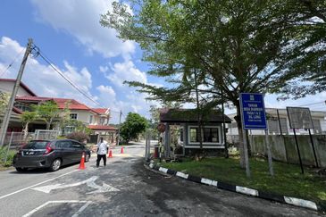 Bungalow Lannd @ Desa Budiman Sungai Long For Sale