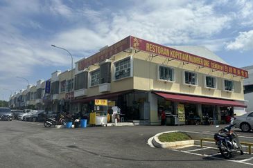 Cheap 2 Storey Shop Lot @ Kajang East Avenue For Rent