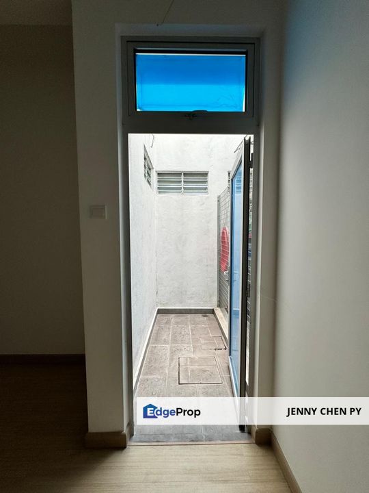 Nice Ground floor Townhouse, Casa Bluebell @ Cybersouth, Sepang For Sale, Selangor, Dengkil