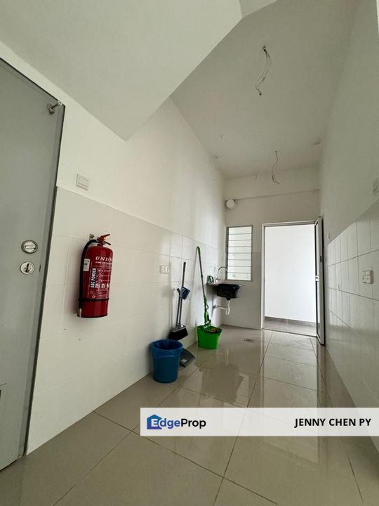 Nice Ground floor Townhouse, Casa Bluebell @ Cybersouth, Sepang For Sale, Selangor, Dengkil
