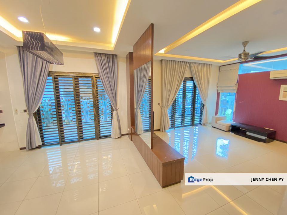 Cheap & Nice Semi D @ Taman Tropika 2 Kajang For Sale, Selangor, Kajang