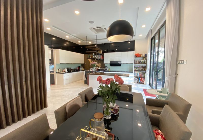 The Lotus of The Mines