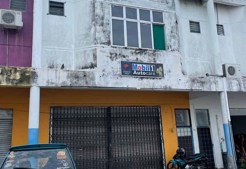 Kosmopleks, Bandar Baru Salak Tinggi