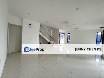 New 3 Storey Semi D House @ Bukit Serdang Seri Kembangan For Sale, Selangor, Seri Kembangan