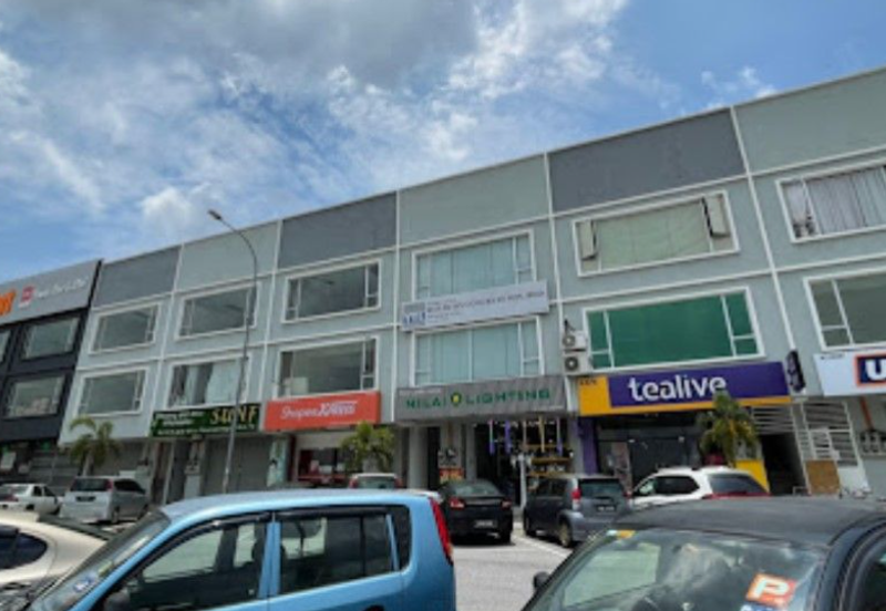 Kawasan Perniagaan Wira Nilai 3