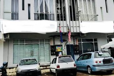 Oasis 2 @ Tropicana Danga Cove