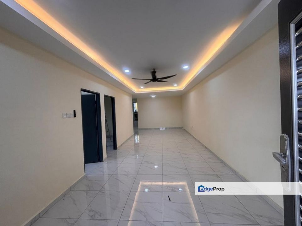 Jalan Bendera Taman Ungku Tun Aminah Single Storey Endlot, Johor, Skudai