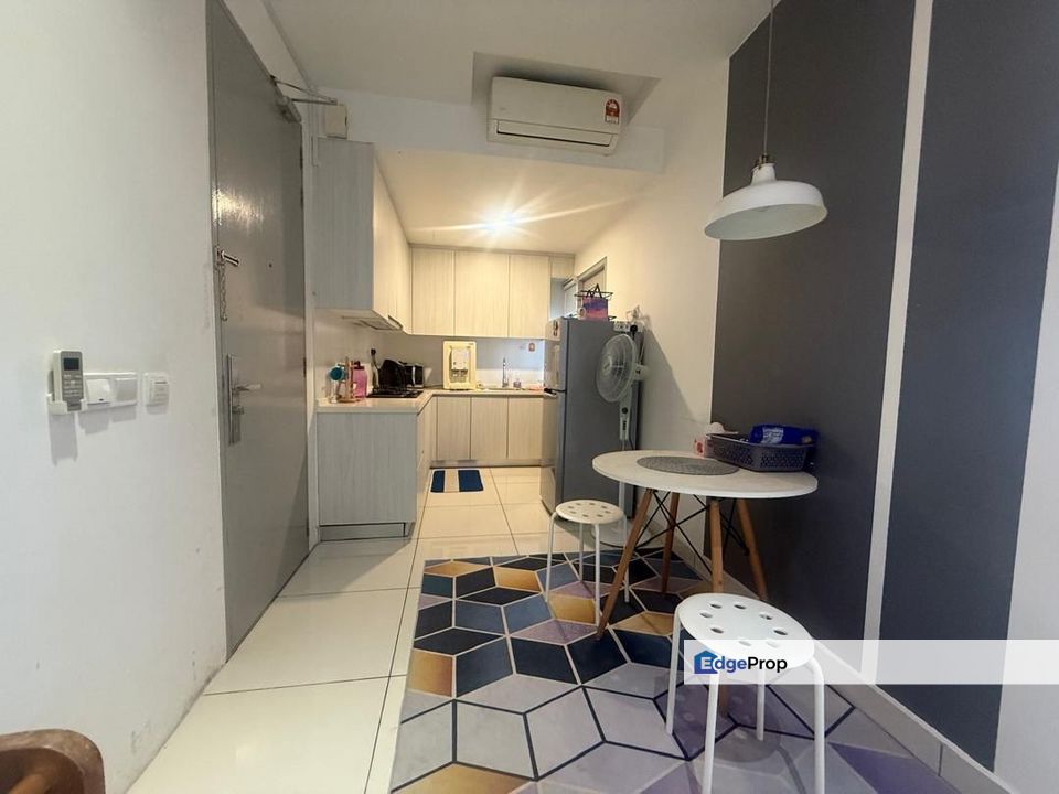 Full Loan With Cash Out JB Town 1Tebrau Residence 3B2B, Johor, Johor Bahru