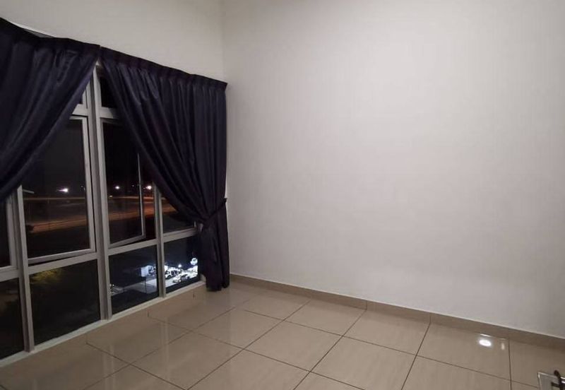 Jalan Austin Heights