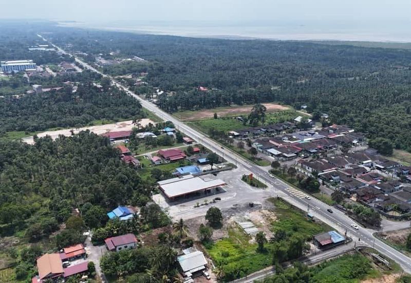 12 Acres (3 Adjoining) Agriculture Zoning Residential Land @ Pontian Api Api, Johor. Near Pontian Besar, Ayer Baloi, Pekan Nanas