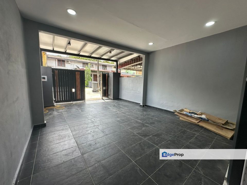 Luxury Double Storey Low Cost @ 71 Jalan Cempaka 4, Taman Plentong Baru, Masai Johor. Near Johor Jaya, Molek, Desa Harmoni, Permas Jaya, Seri Alam, Johor, Plentong