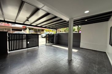 Single Storey Terrace House @ 25 Jalan Indah 4, Taman Indah, Johor Bahru. Near Kempas, Larkin, Tampoi, Sri Bahagia