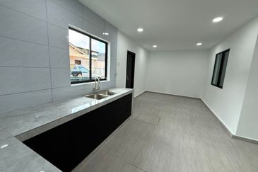 Single Storey Terrace House @ 25 Jalan Indah 4, Taman Indah, Johor Bahru. Near Kempas, Larkin, Tampoi, Sri Bahagia