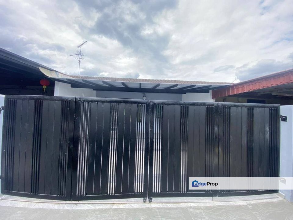 Single Storey Low Cost @ 48 Jalan Lumpit 21,Taman Teratai, Skudai, Johor. Near Taman Universiti, Pulai Emas, Kempas, Johor, Skudai